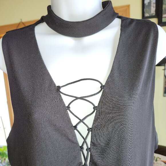 25269 Forever 21 Black Sleeveless Deep Cut V-Neck Ribbed Choker Bodysuit  2X - Picture 1 of 10